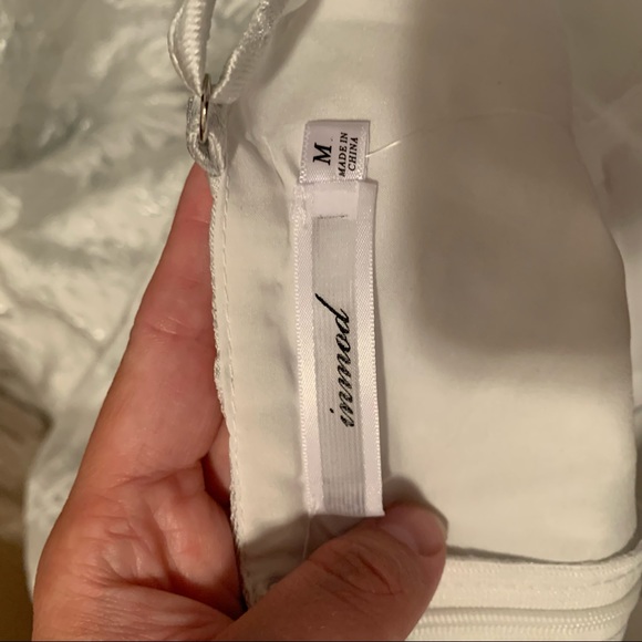 Inmod white/silver jacquard gown - Picture 5 of 7